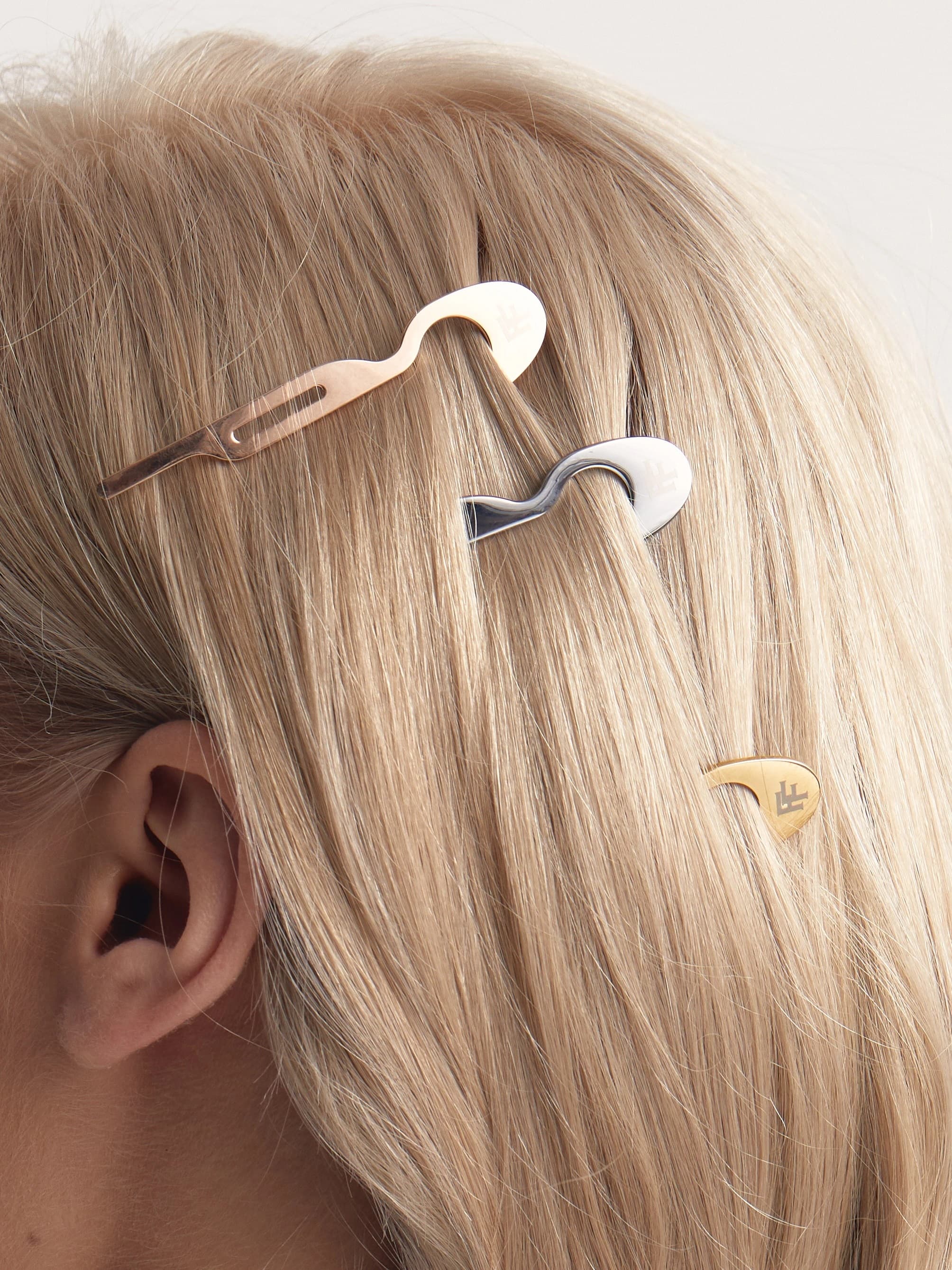Nº1 HAIRPIN White Gold finish 3