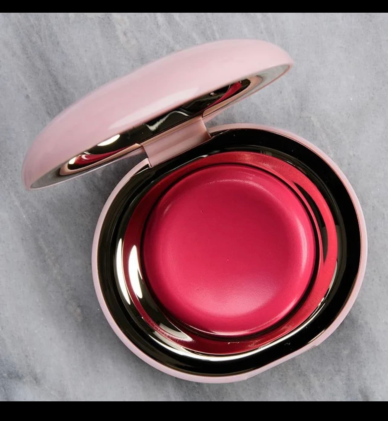Stay Vulnerable Melting blush ( nearly berry)