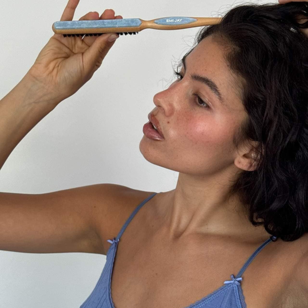 Emi Jay Styling Hair Brush in Blue Sugar, щетка для укладки волос, универсальный инструмент для укладки, 25,5 см 3