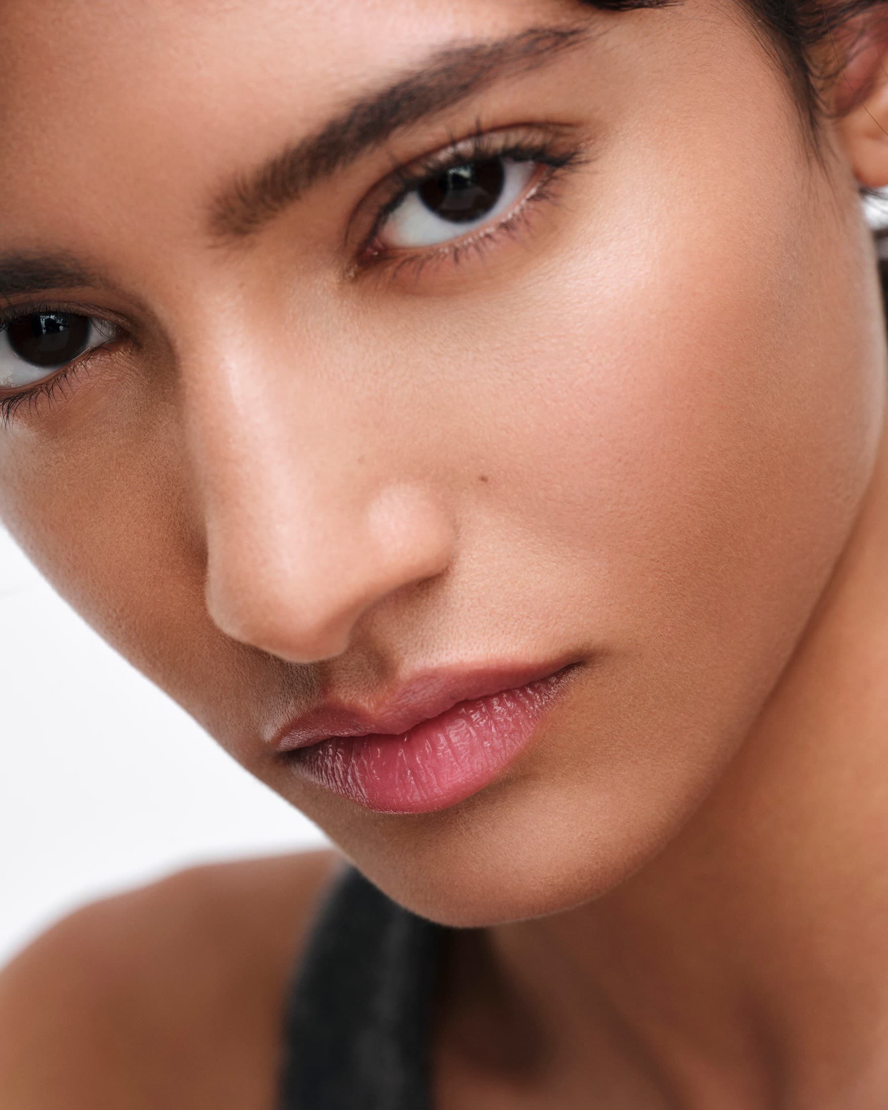 Prada Balm Lip Optimizing Care Бальзам для губ U001 Astral Pink (3,8г) 6