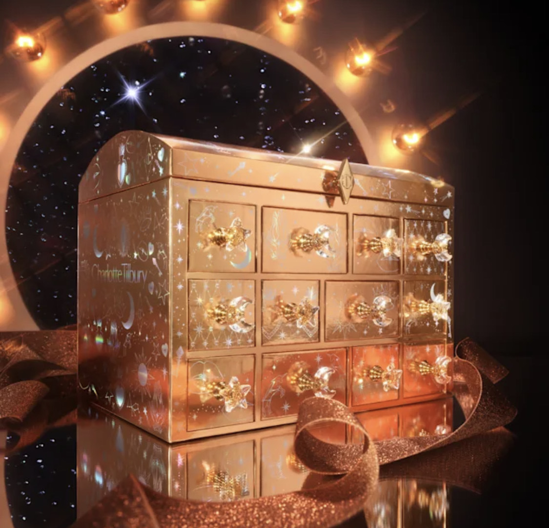 CHARLOTTE TILBURY Адвент-календарь Charlotte's Beauty Treasure Chest Advent Calendar 2025 3