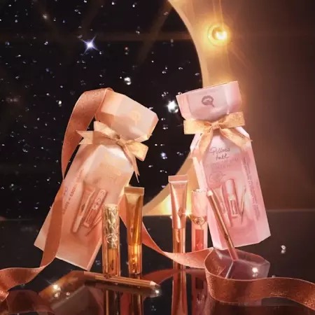 Charlotte Tilbury Набор для макияжа губ и щёк SUPER NUDES SPOTLIGHT ICONIC LIP AND CHEEK KIT (карандаш, блеск, хайлайтер) 6