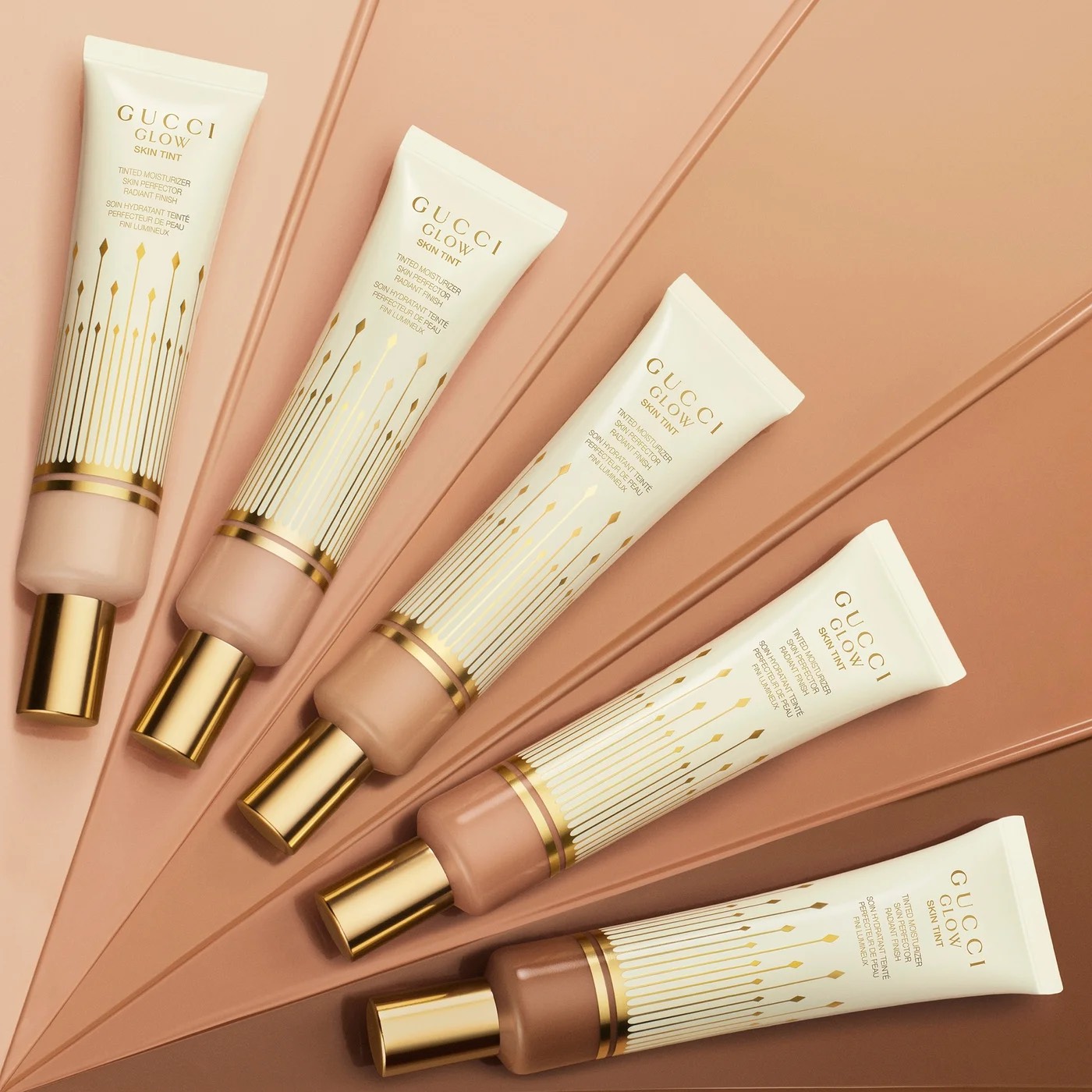 GUCCI Тональный крем Glow Skin Tint, 15 - FAIR 7