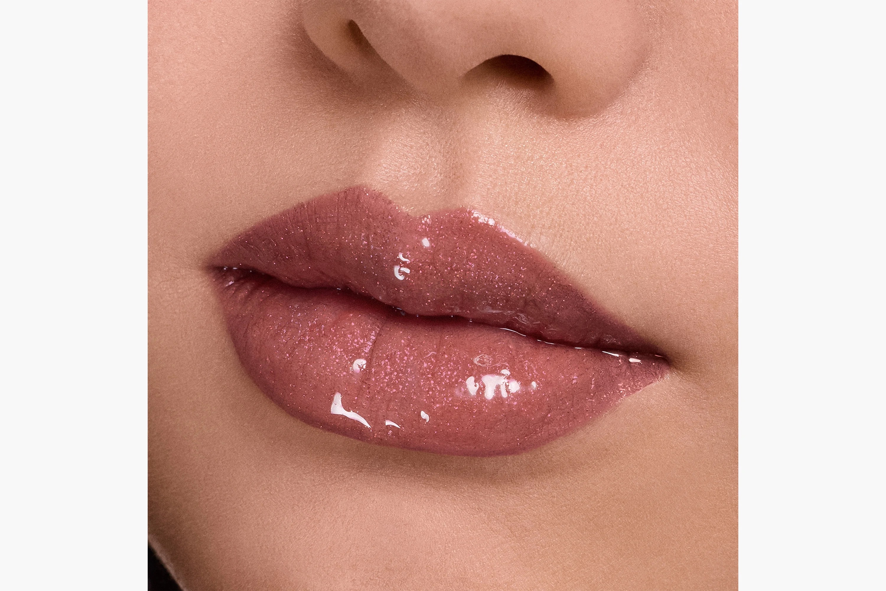 Двойная жидкая помада Dior Rouge Sequin Liquid Duo Limited Edition, 520 Illusionist 3