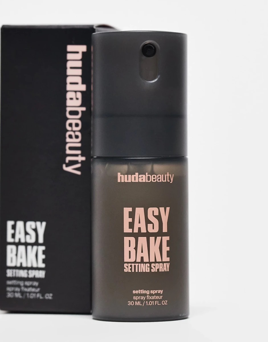 Huda Beauty Спрей для фиксации макияжа Easy Bake Setting Spray, 30 ml 3