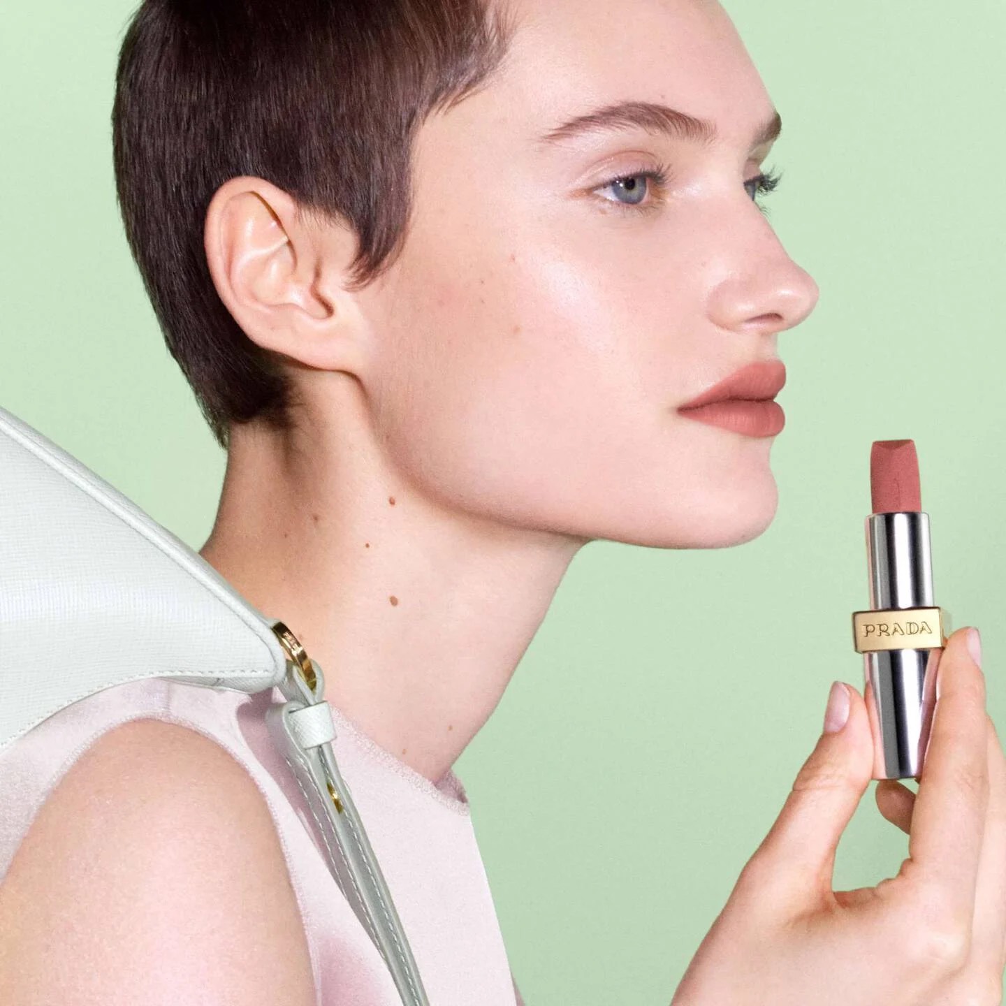 Prada Помада для губ Monochrome Hyper Matte P60 Brick pink, 3,8 g 3