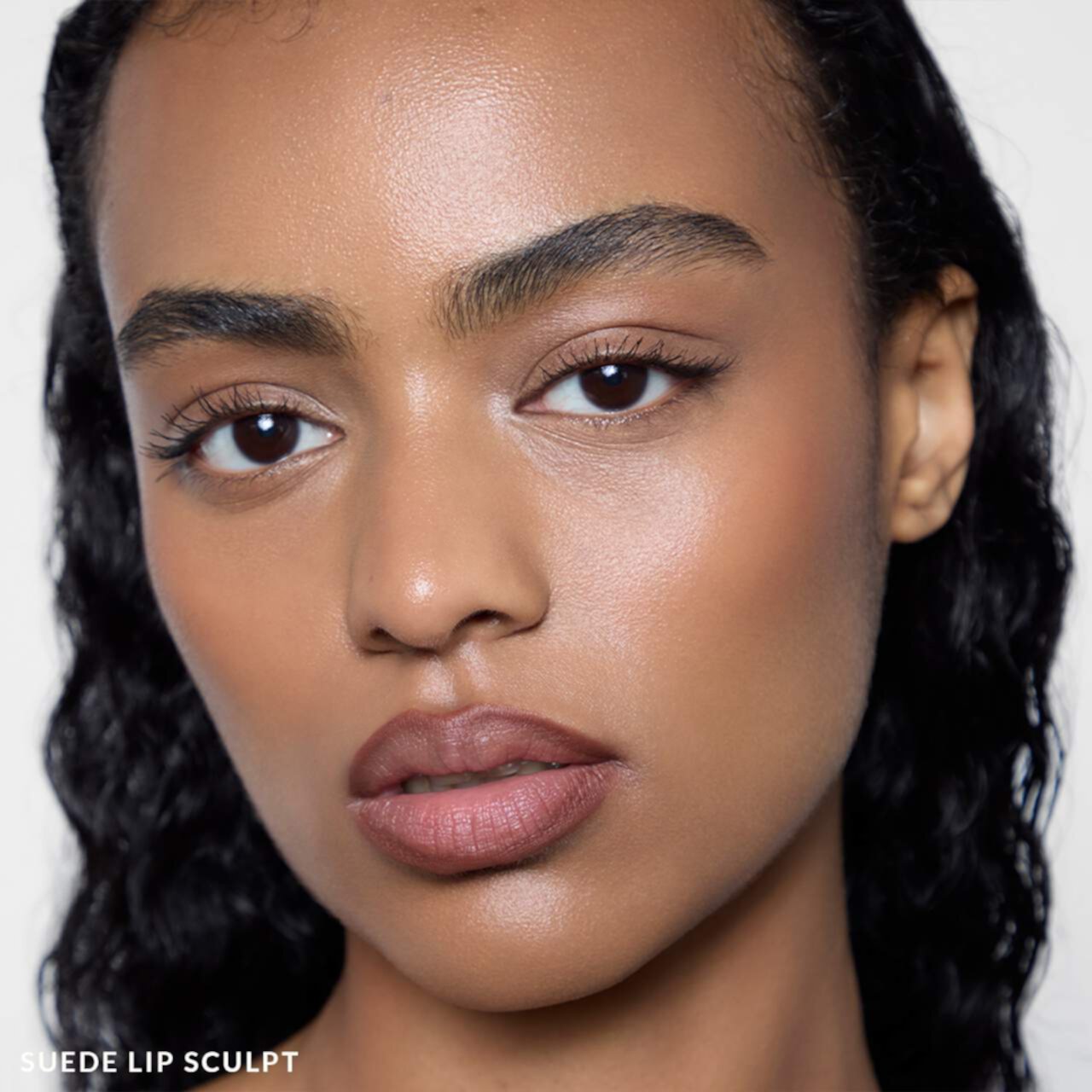 REFY Lip Sculpt в оттенке Suede , Карандаш для губ , 10 г 2