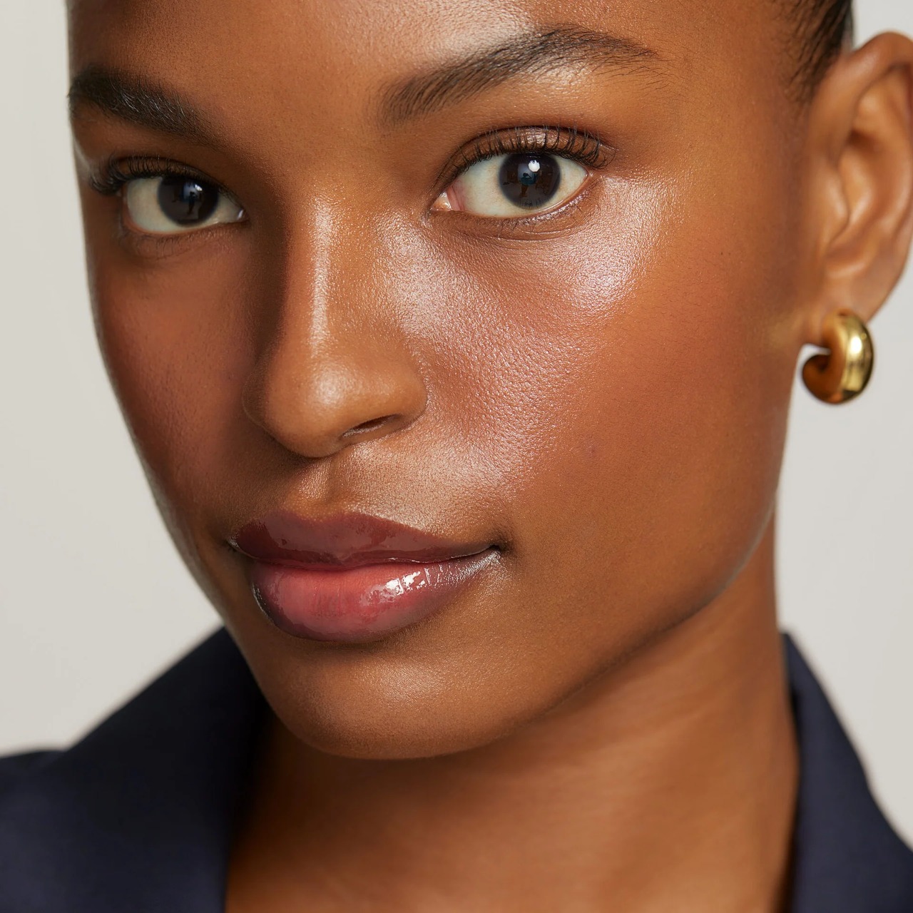 MERIT Shade Slick Sheen Tinted Lip Oil в оттенке Maraschino, масло для губ, 7 мл 5