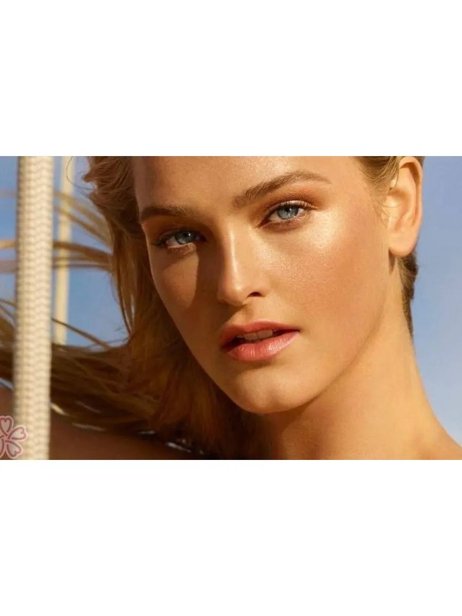 CHANEL Baume Essentiel Multi-Use Glow Stick в оттенке Berry sorbet, хайлайтер в стике, 8 гр 4