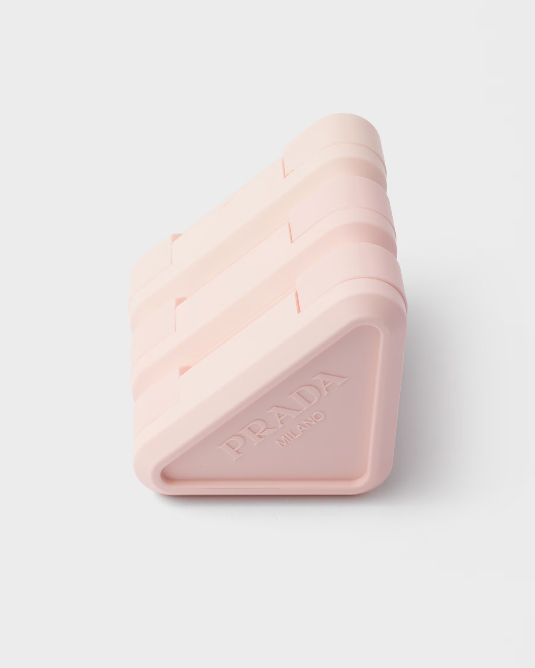 Prada румяна  Touch Cream to Powder Blush  color в оттенке P71 Bow, 3,5гр 4
