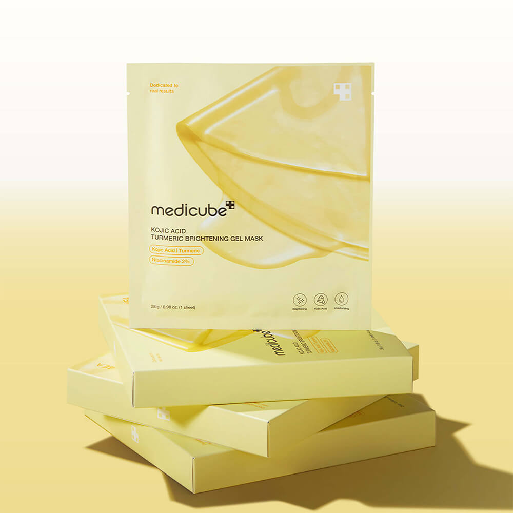 MEDICUBE  Гидрогелевая маска для сияния кожи Kojic Acid Turmeric Brightening Gel Mask 4