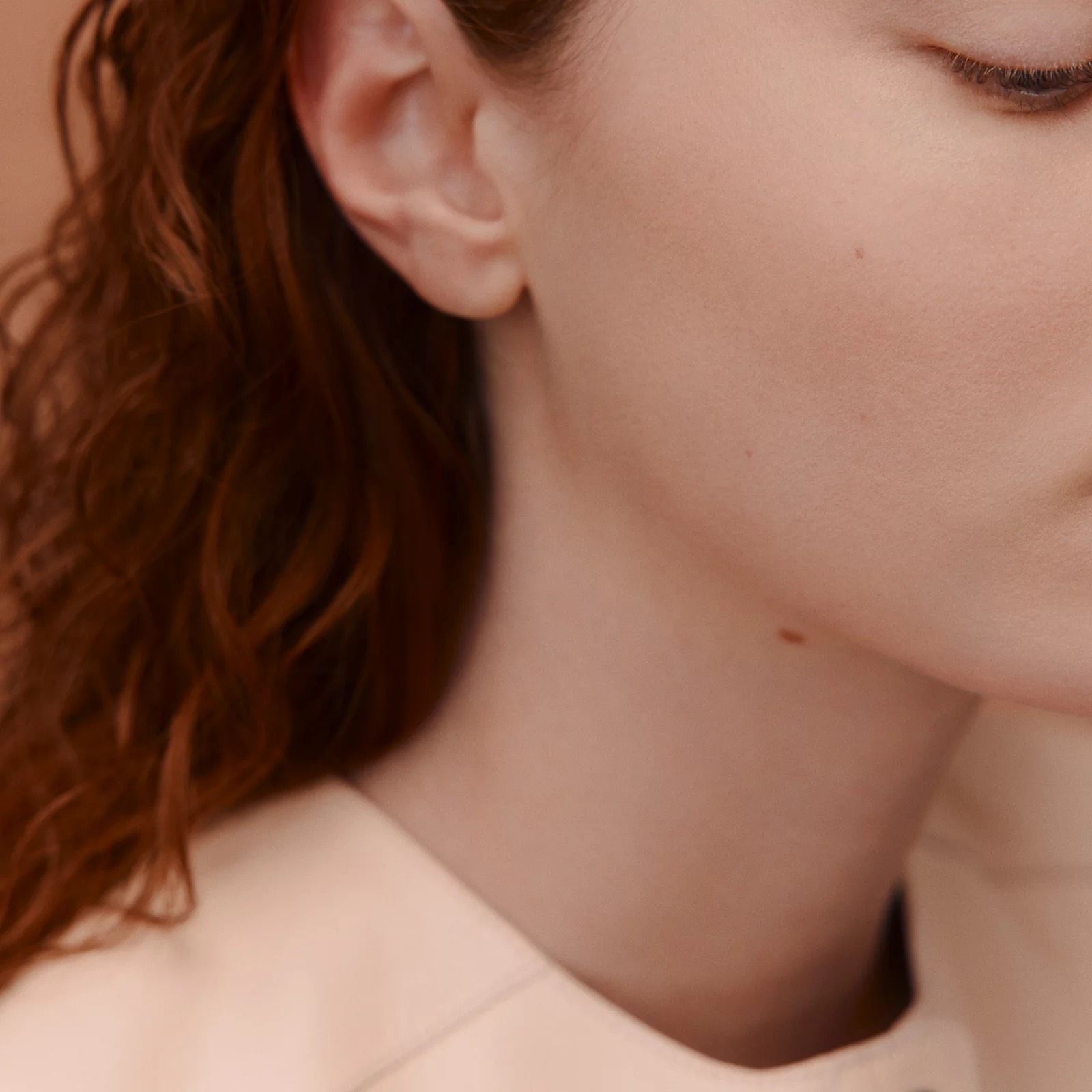 HERMÈS PLEIN AIR Тональный крем Luminous matte skincare foundation. 05C Nata 4