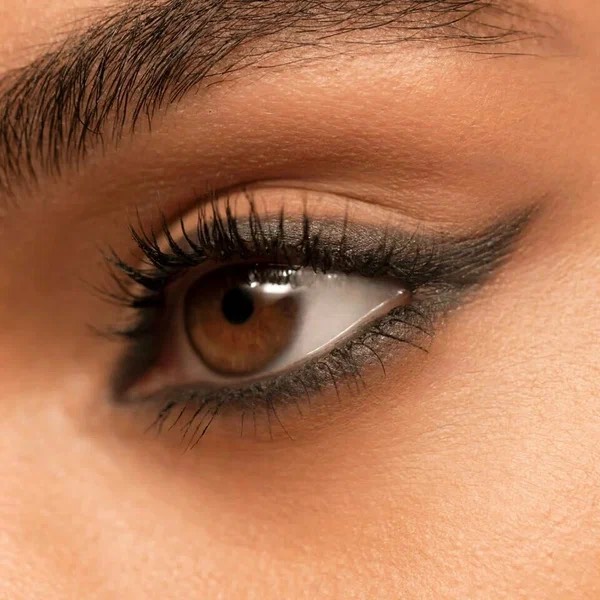 VICTORIA BECKHAM Сатиновый карандаш для глаз Satin Kajal Liner.  Ash 3