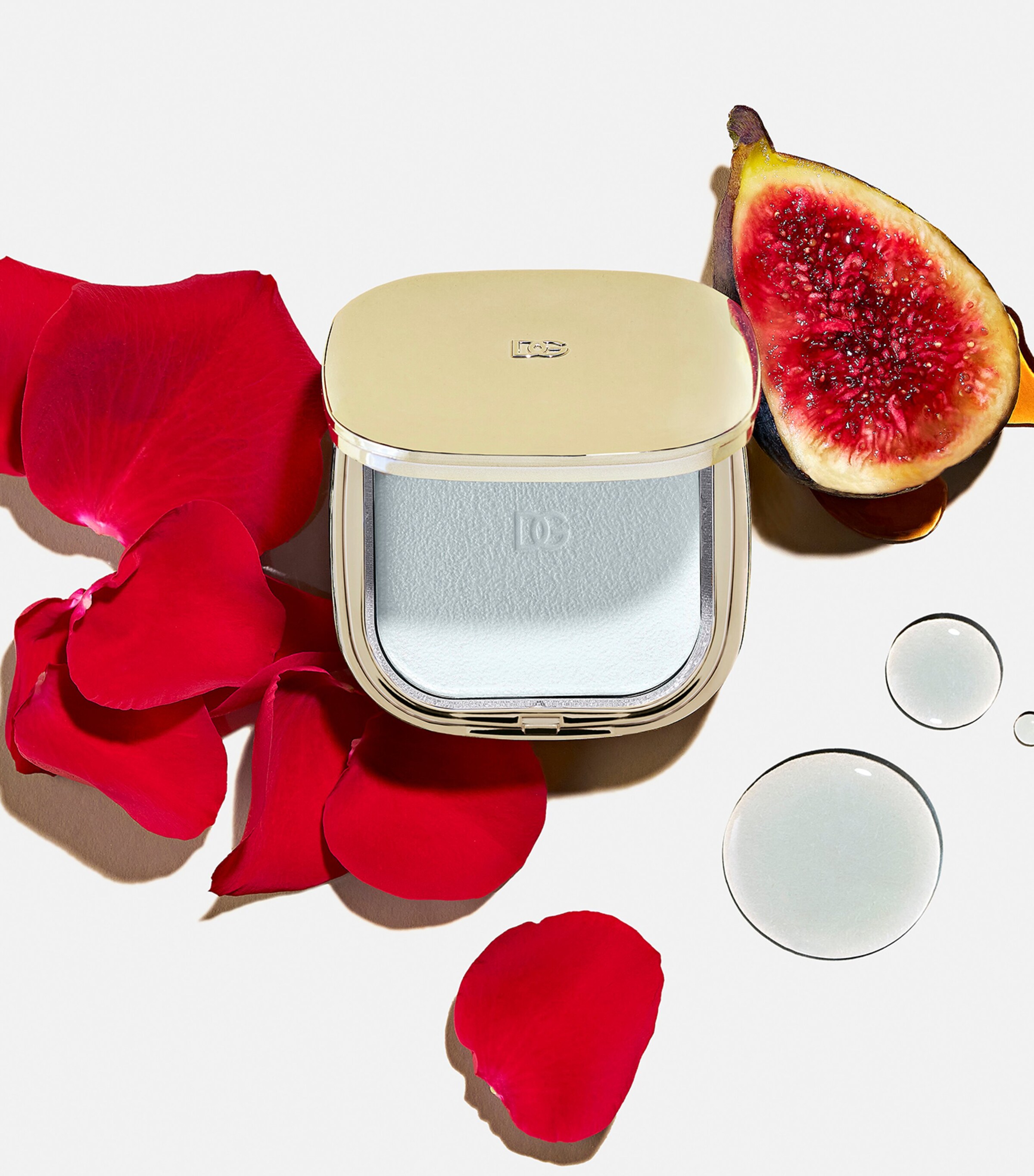 Dolce&Gabbana Пудра для лица  Fresh Fig Skin Perfector, Universal 6,5 g 4